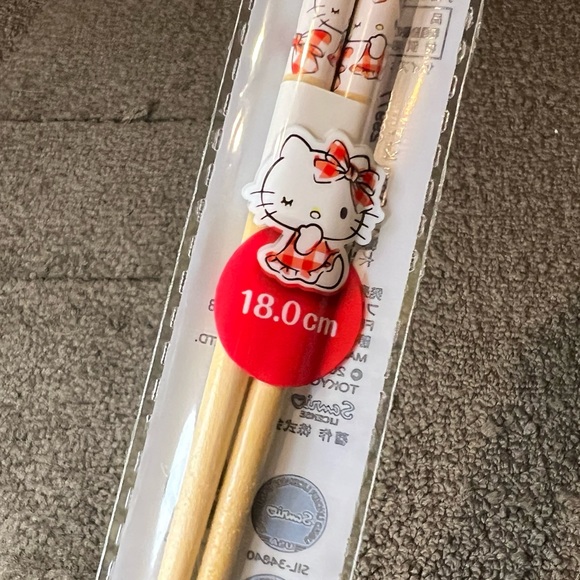 Hello Kitty Wooden Chopsticks Japan Exclusive Officially Licensed Sanrio Kawaii - Picture 6 of 11